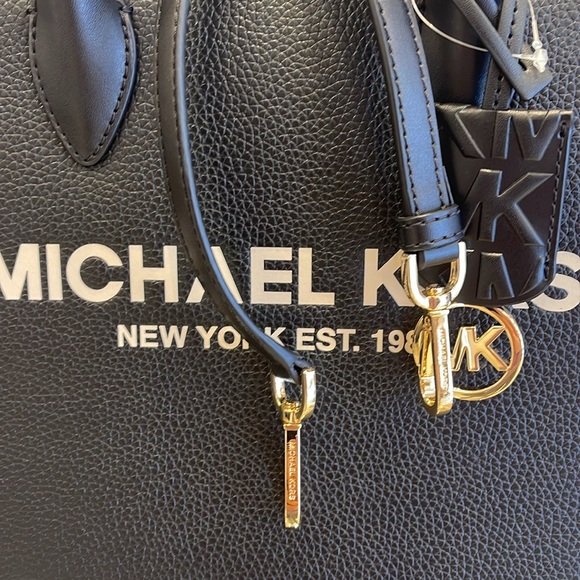 Michael Kors Medium Mirella 35S2G7ZT7L Tote Bag 
Black Multi
NWT - Picture 2 of 16
